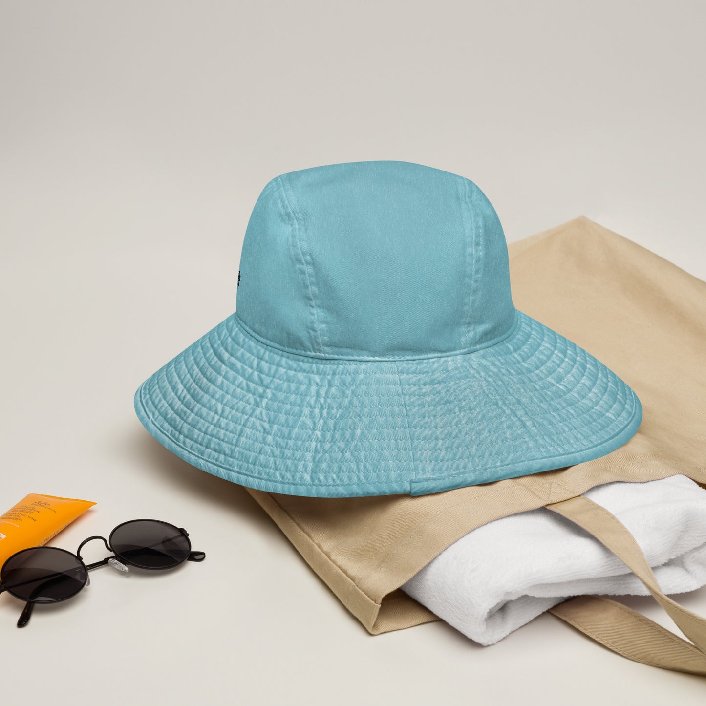 MAMA Wide brim bucket hat