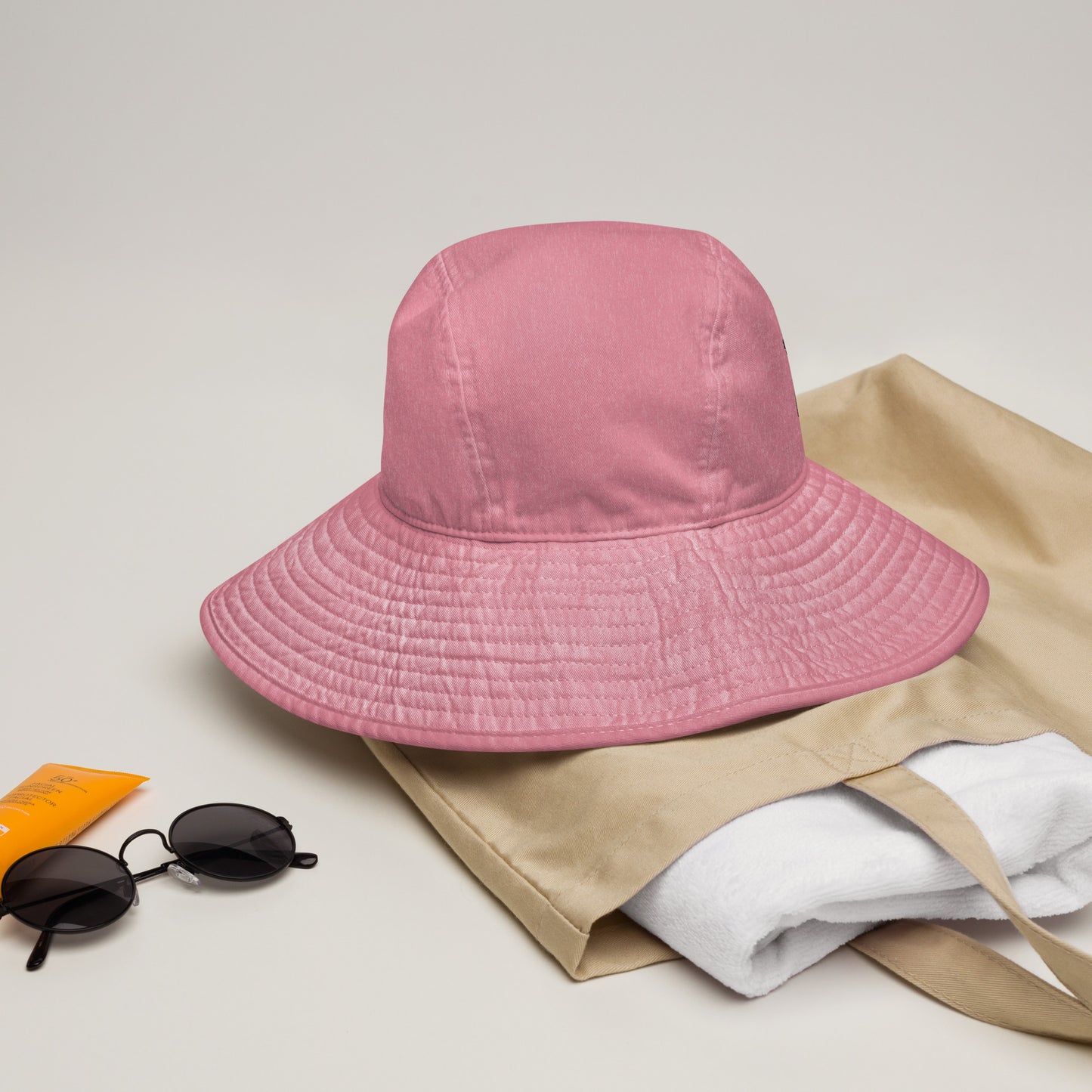 MAMA Wide brim bucket hat